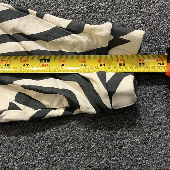 Onepiece ZEBRA SLIM JUMPSUIT OFF-WHITE onesie - Picture 6 of 6